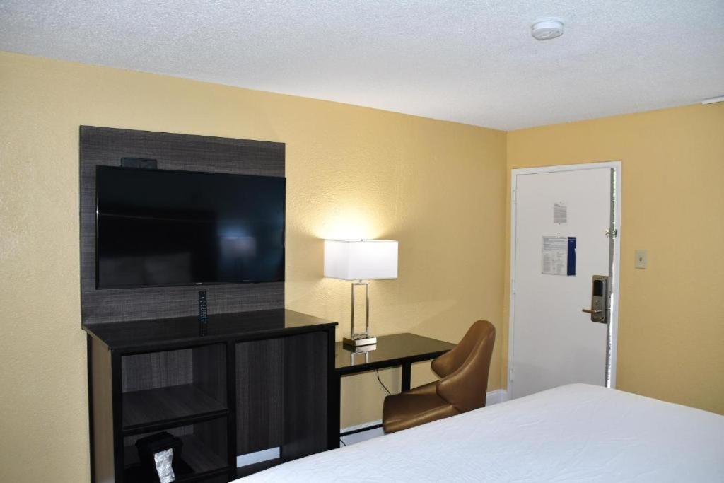 Motel Baymont By Wyndham Macon I-75 Extérieur photo