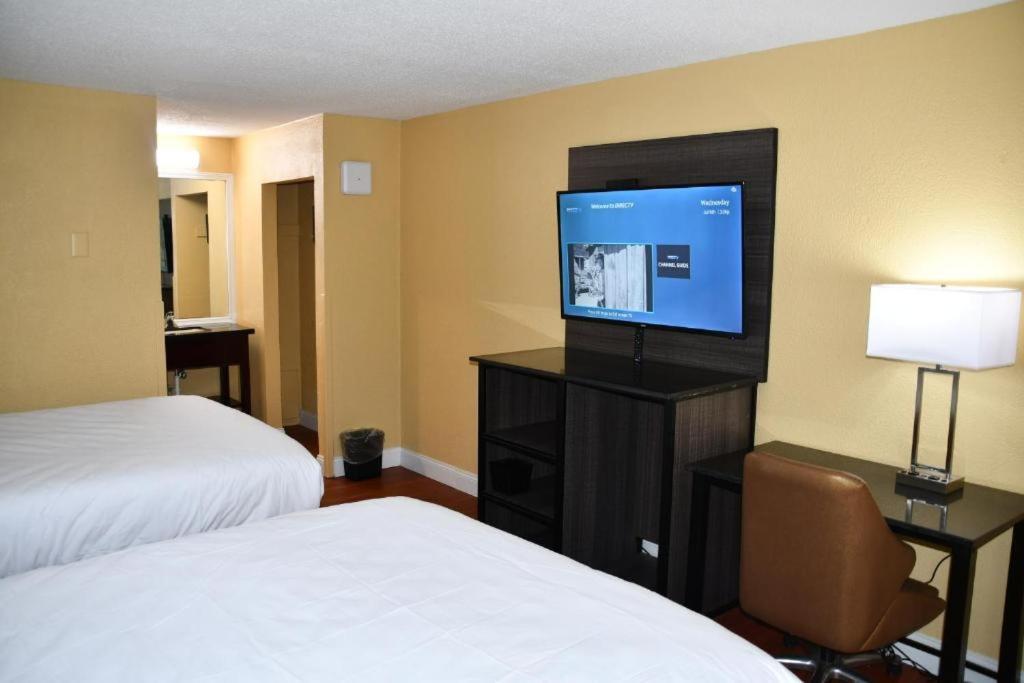 Motel Baymont By Wyndham Macon I-75 Extérieur photo