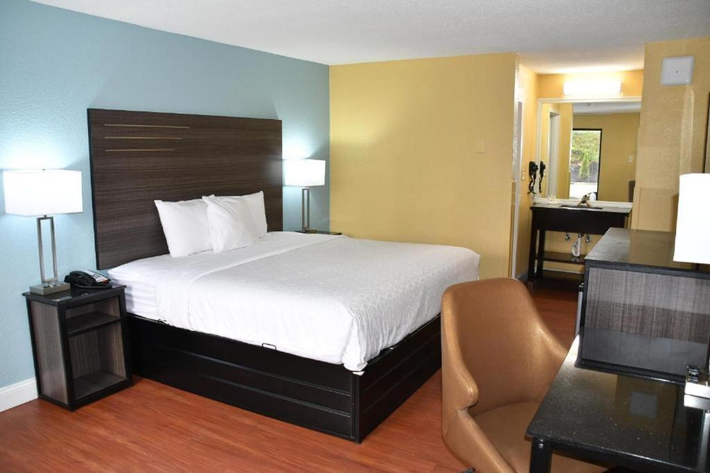 Motel Baymont By Wyndham Macon I-75 Extérieur photo